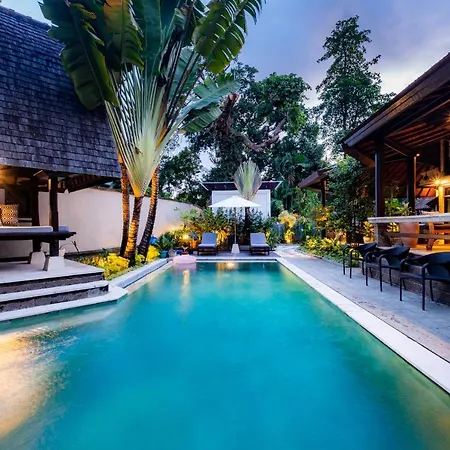 Villa Frangipani Seminyak Exterior photo